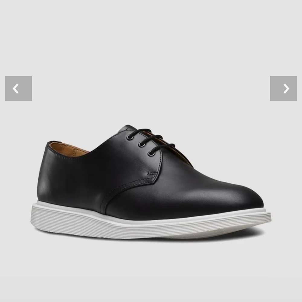 Dr. Martens Torriano shoes